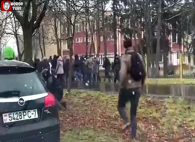 Video :The demonstrators embarrassed the riot police officer twice